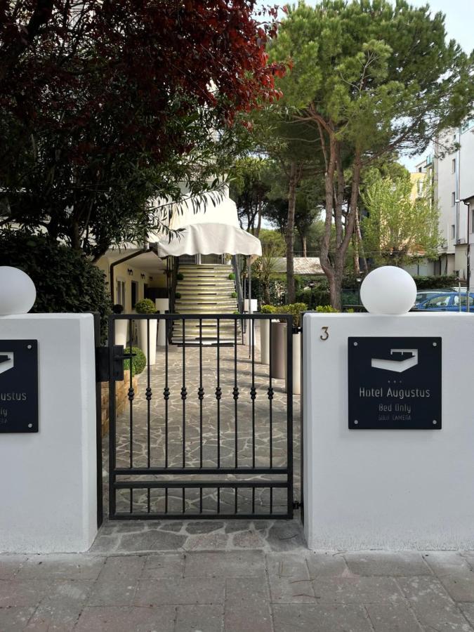 Hotel Augustus ミラノ・マリッティマ エクステリア 写真