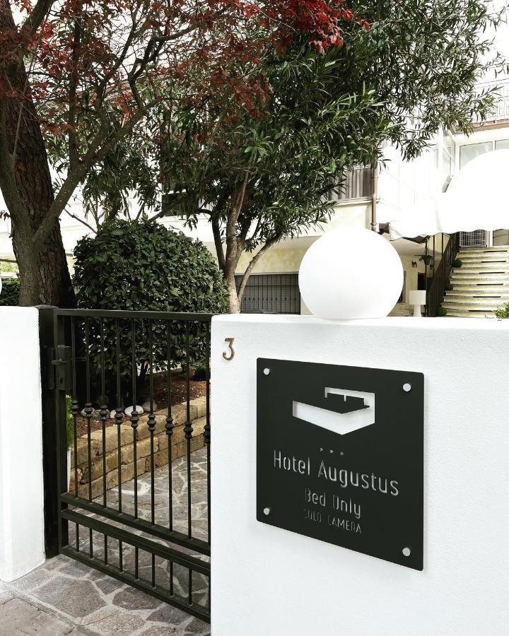 Hotel Augustus ミラノ・マリッティマ エクステリア 写真