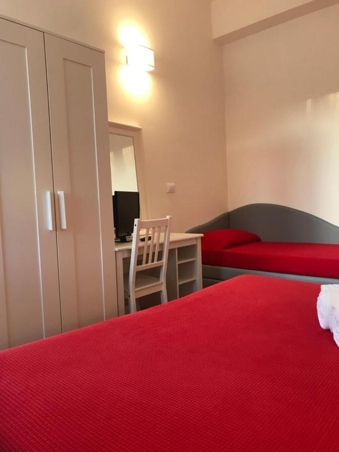 Hotel Augustus ミラノ・マリッティマ エクステリア 写真